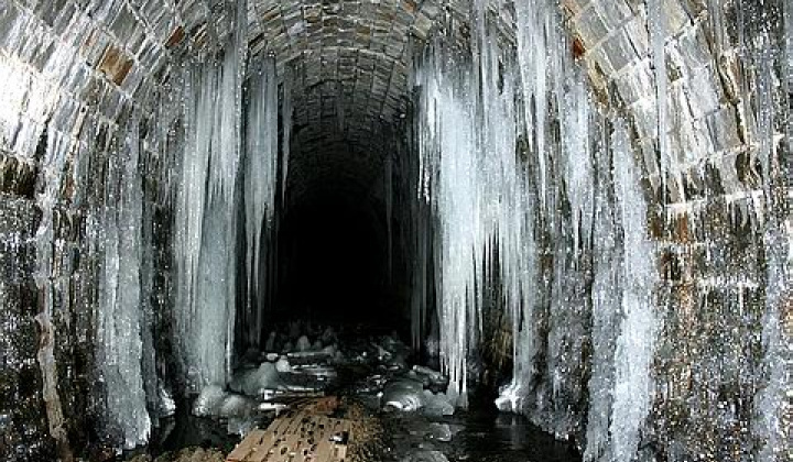 Mníšanský tunel