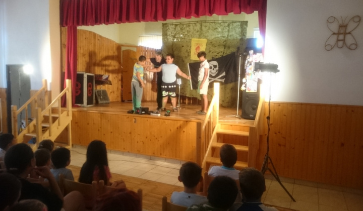 5. fotografia fotogalérie Cirkus Variette Karlson - Show piráti z karibiku